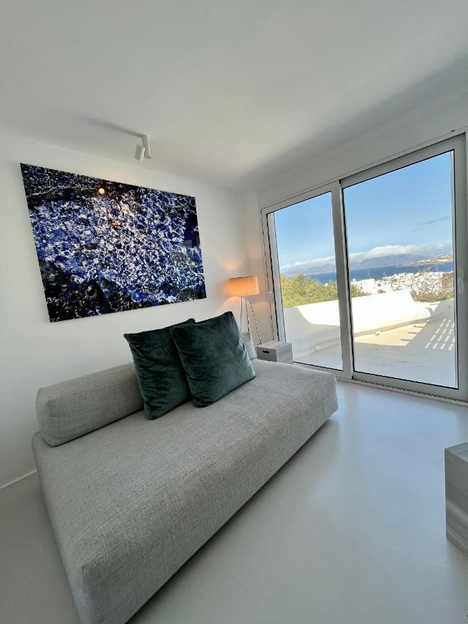 The House In Town Apartment *